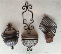 4 Decorative Wall Hangers