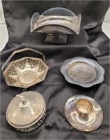 Assorted silver plated dishes.