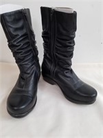 Size 39 Dansko boots