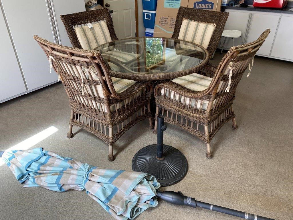 LOCATED IN AMITY - Ethan Allen Patio Table/Chairs