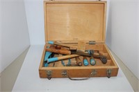 HANDY ANDY TOOL CHEST