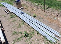 Various Size Fence Rails w/Fence Brackets