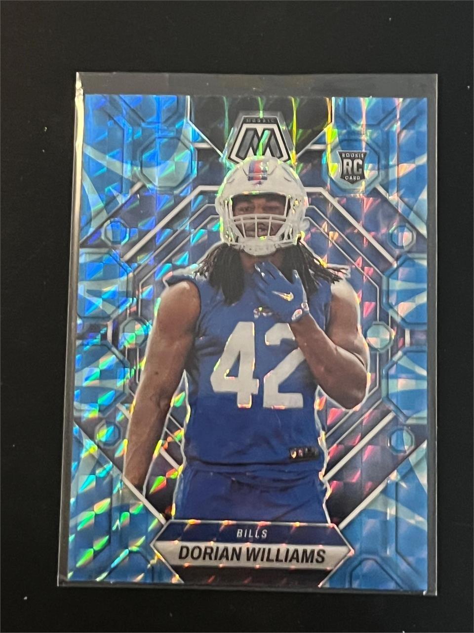 Dorian Williams Blue Prizm Rookie