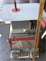 Ryobi Oscillating sander with cloth sanding