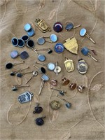 COLLECTION LOT OF MENS DRAWER LOT CUFFLINKS, PINS