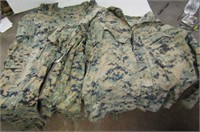 U.S. Marines Camo Pants and Top  Med-Reg