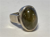 Sterling & Green Iridescent Stone Ring Size 6.5