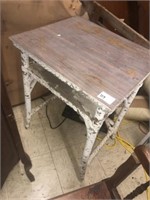 Wicker ~ Wood Top Lamp Table (21"x18)