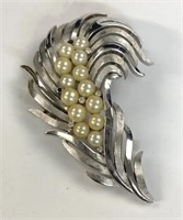 Vintage Trifari Faux Pearl and Silvertone brooch