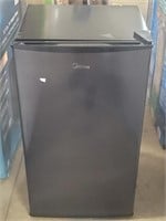 Midea - 3.3 Cu Ft Compact Refrigerator