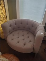 Upholstered Setting Chair