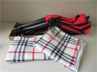Large Portable Kennel & Blankets
