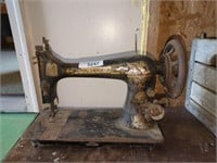 Vintage SINGER sewing machine