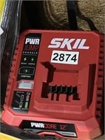 SKIL BATTERY CHARGER