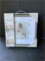 Brand new set of 3 picture frames