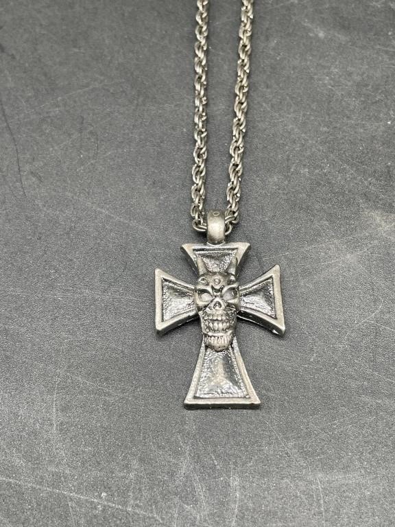 Vintage Skull And Cross Metal Pendant Necklace