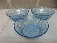 3 Blue Bowls