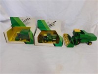 3 Ertl John Deere diecast: Cotton picket in box,