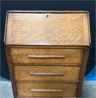  VINTAGE VIBES AUCTION - ENDS JUNE 26TH