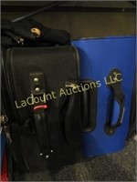 2 nice travel suitcases