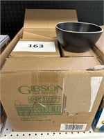 Gibson 18 pc matte black dish set