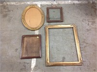 LOT OF 4 FRAMES