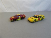 (2) Tyco HO Scale, Red Ford & Yellow Pennzoil