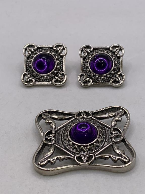 PRETTY MATCHING BROOCH & CLIP ON EARRING SET