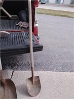 Round nose shovel