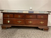 LANE CEDAR CHEST WITH A QUILT TOP SEAT