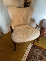 Vintage Queen Anne Lady’s Chair