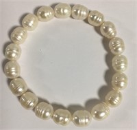 Pearl Stretch Bracelet