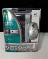 V250 cordless mouse and pad kit for notebooks by