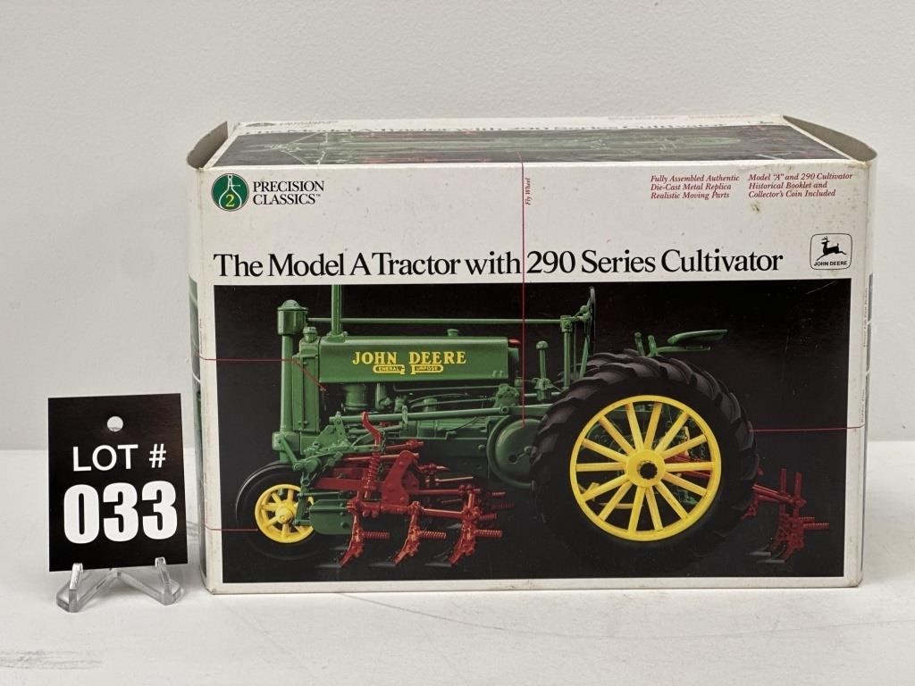 ERTL J.D. The Model A Tractor with 290 Series