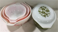 Pyrex bowls