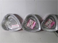 LOT NEW HEART SHAPE BAKING FOIL WITH LID