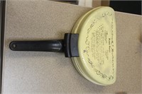 Vintage Mirro French Omlette Maker