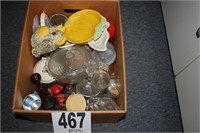 BOX OF MISC. GLASS & HOME DCOR