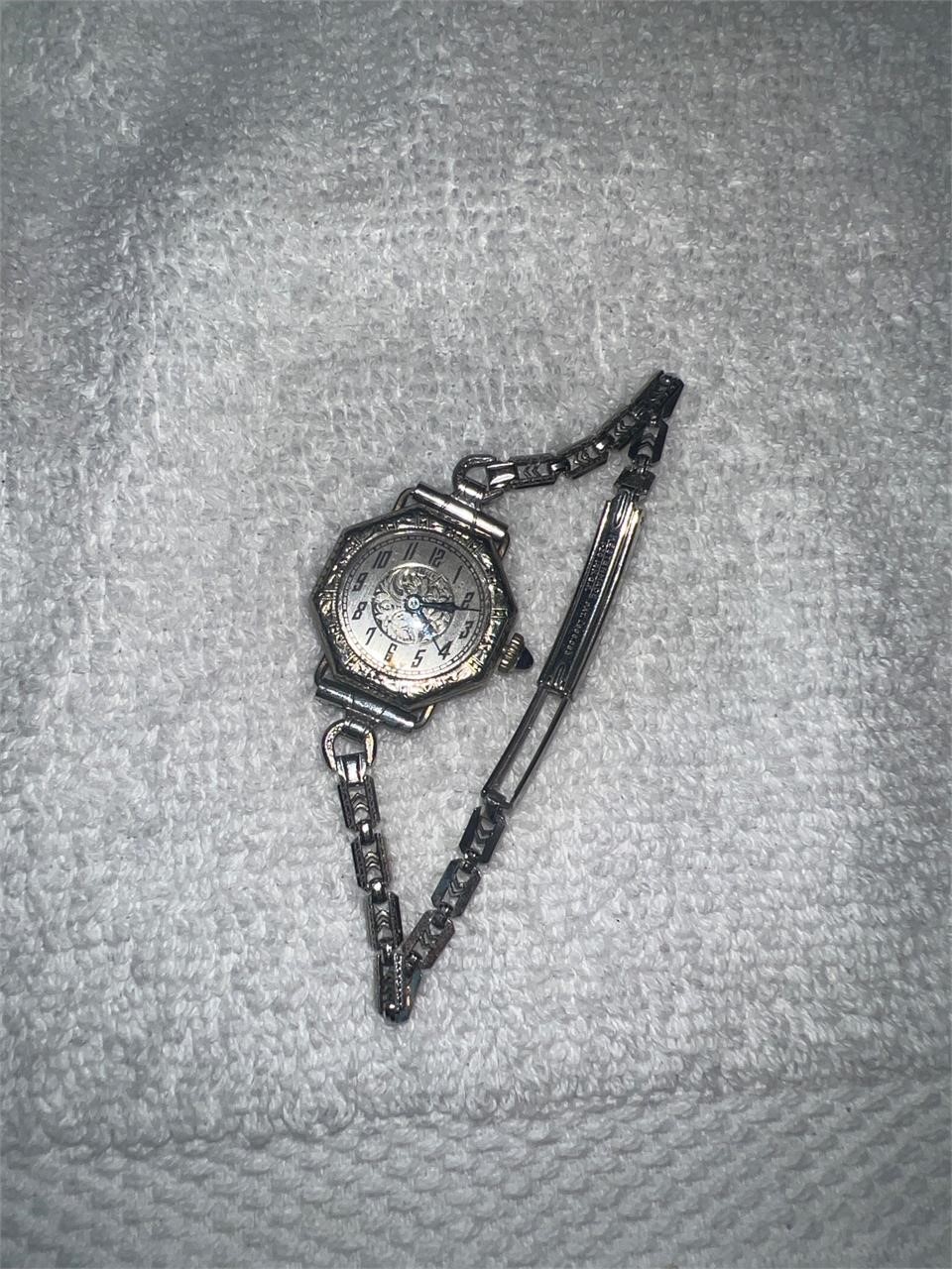 Kestenmade women’s vintage watch
