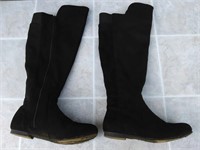 F1) ID Required, Micro suede Black Zip Up Boots 8W