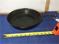 Wagner Ware 10 inch cast iron skillet