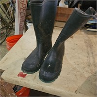 Size 9 Rain Boots