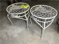 PAIR OF VINTAGE STYLE METAL PLANT STANDS 12 IN DIA