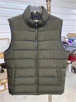 Gap quilted vest size medium