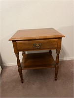 Ethan Allen Wood Side Table w 1 Drawer