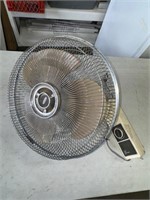 Wall mounted oscillating 16" fan-WORKS