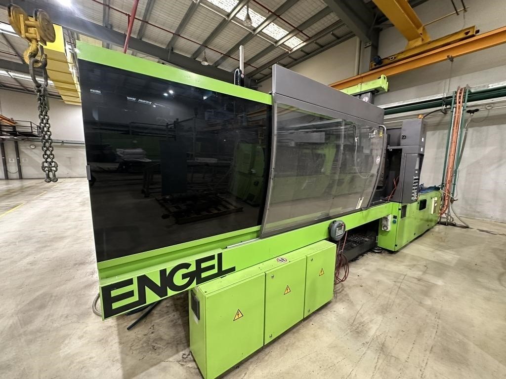 2008 Engel Victory 1350/400 400T Injection Moulder