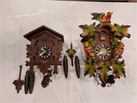 2 cuckoo clocks
