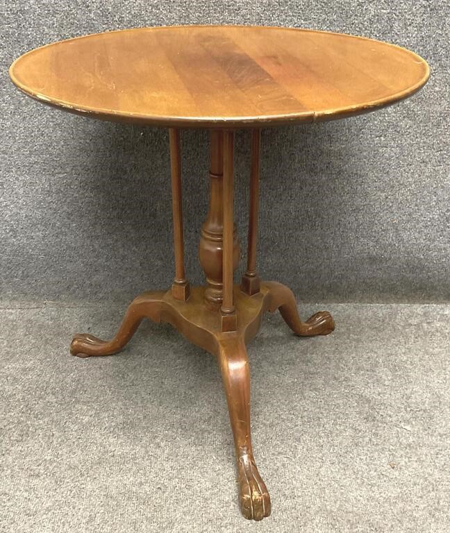 Round Center Table