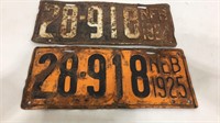 1924 and 1925 matching license plates